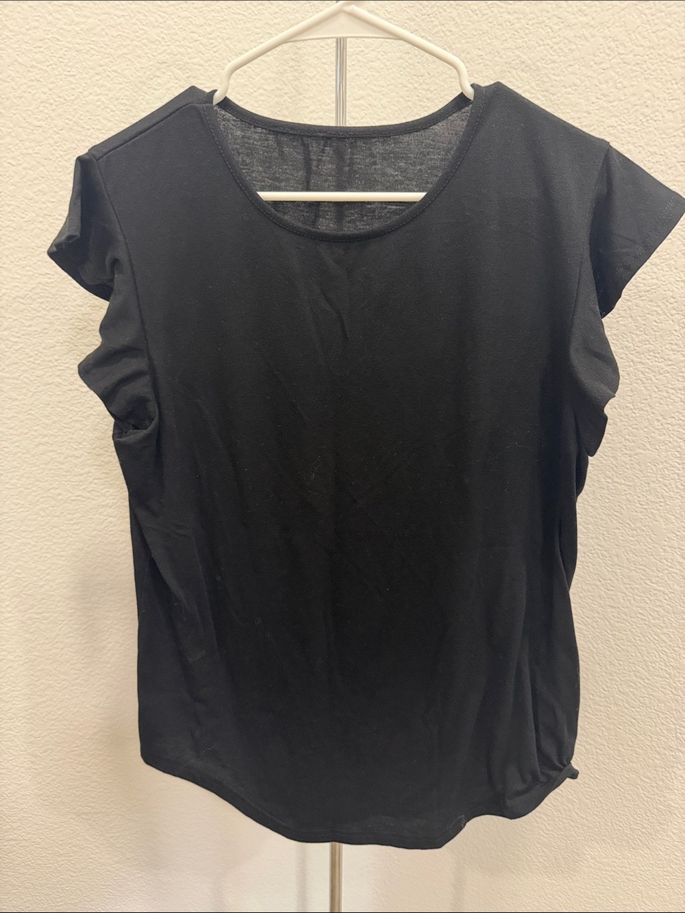 Black Short Sleeve Scoop Neck Women's Top